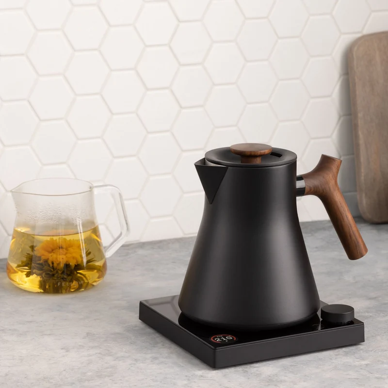 Wasserkocher Tea Fellow Corvo Pro Black Walnut