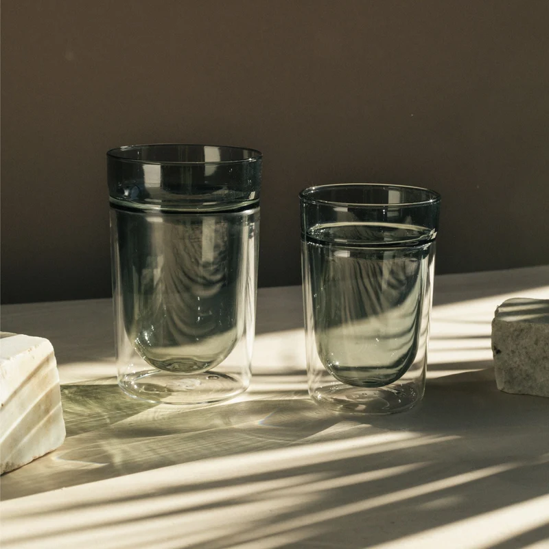 Teeglas Double walled glass large grey