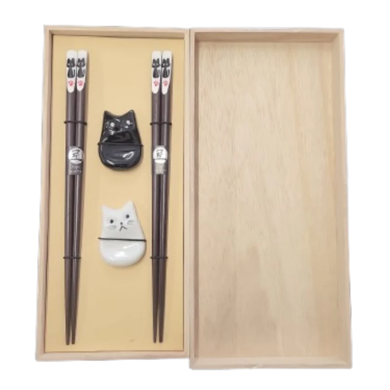 Jade Temple - Essstäbchenset mit Katze Bänkchen in Holzbox (1pc)