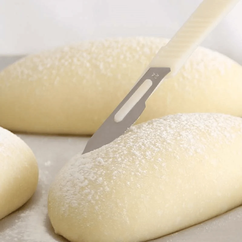 Teigritzer (Baguettemesser, Bäckermesser) Kunststoff mit integrierter Metallklinge