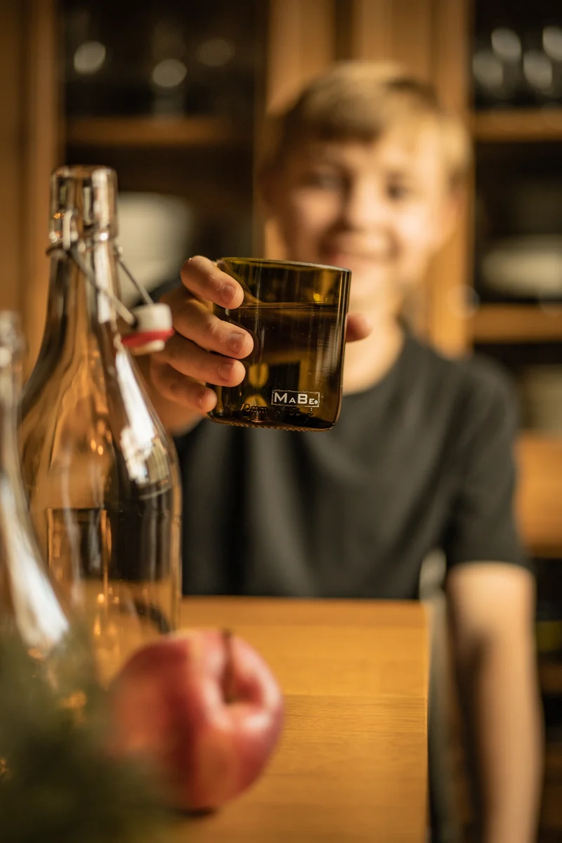 Trink Glas - Upcycling aus der dt. Weinflasche - witzig & ecofriendly - B2B