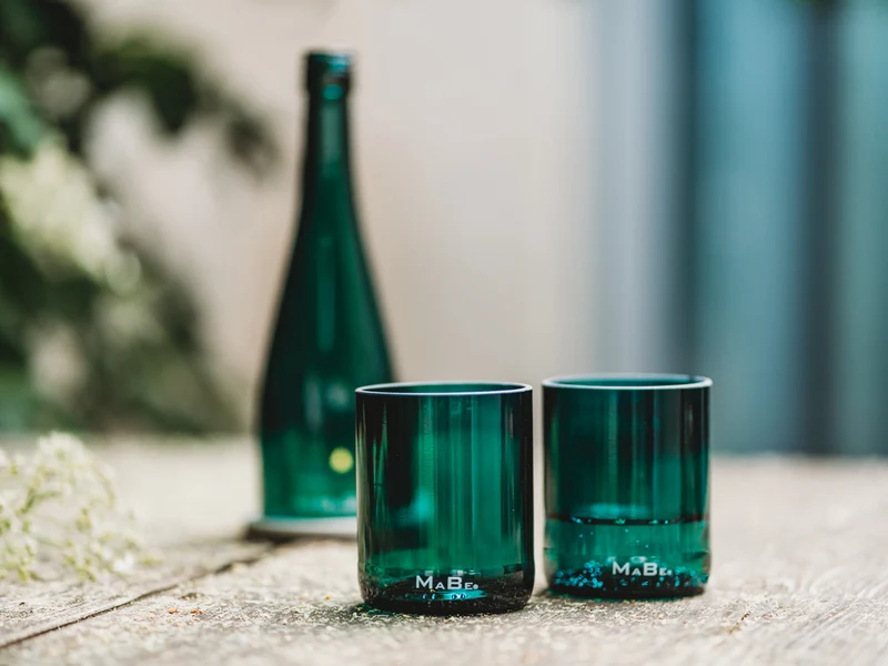 Trink Glas - Upcycling aus der dt. Weinflasche - witzig & ecofriendly - B2B