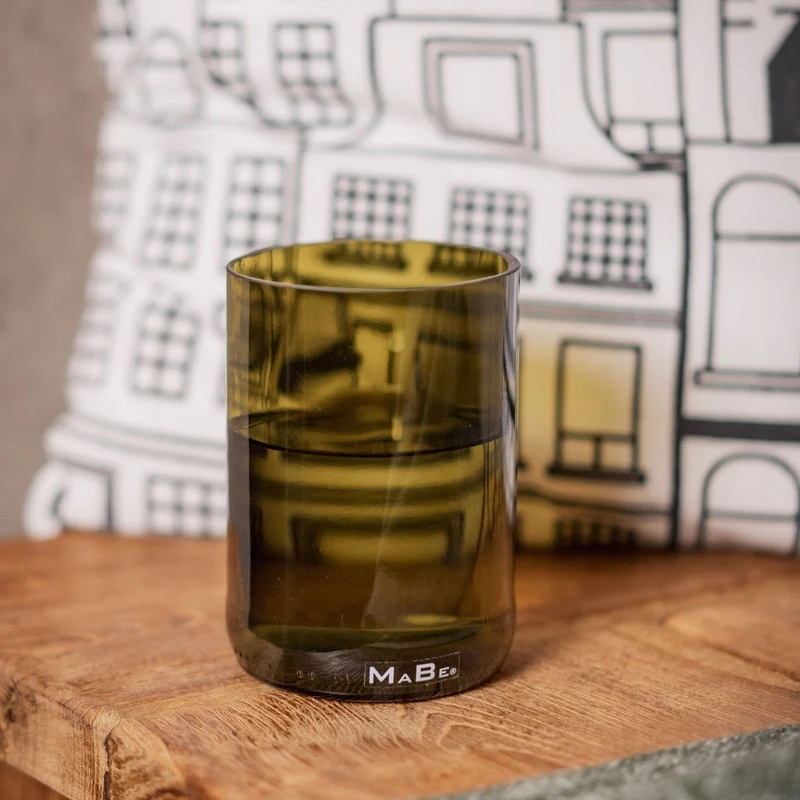 Trink Glas Weinflasche - Cheers, auf die Nachhaltigkeit - aus der 1l Weinflasche - B2B