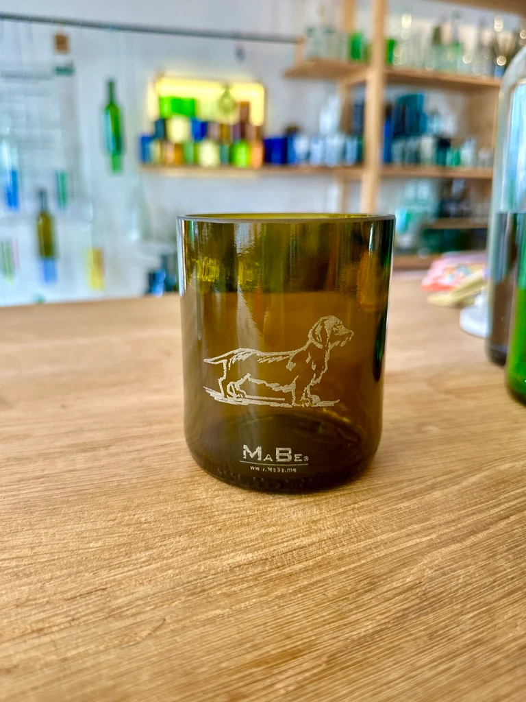 Rauhaardackel 🐾 Trink Glas mit Lasergravur - Charakter statt Perfektion - B2B