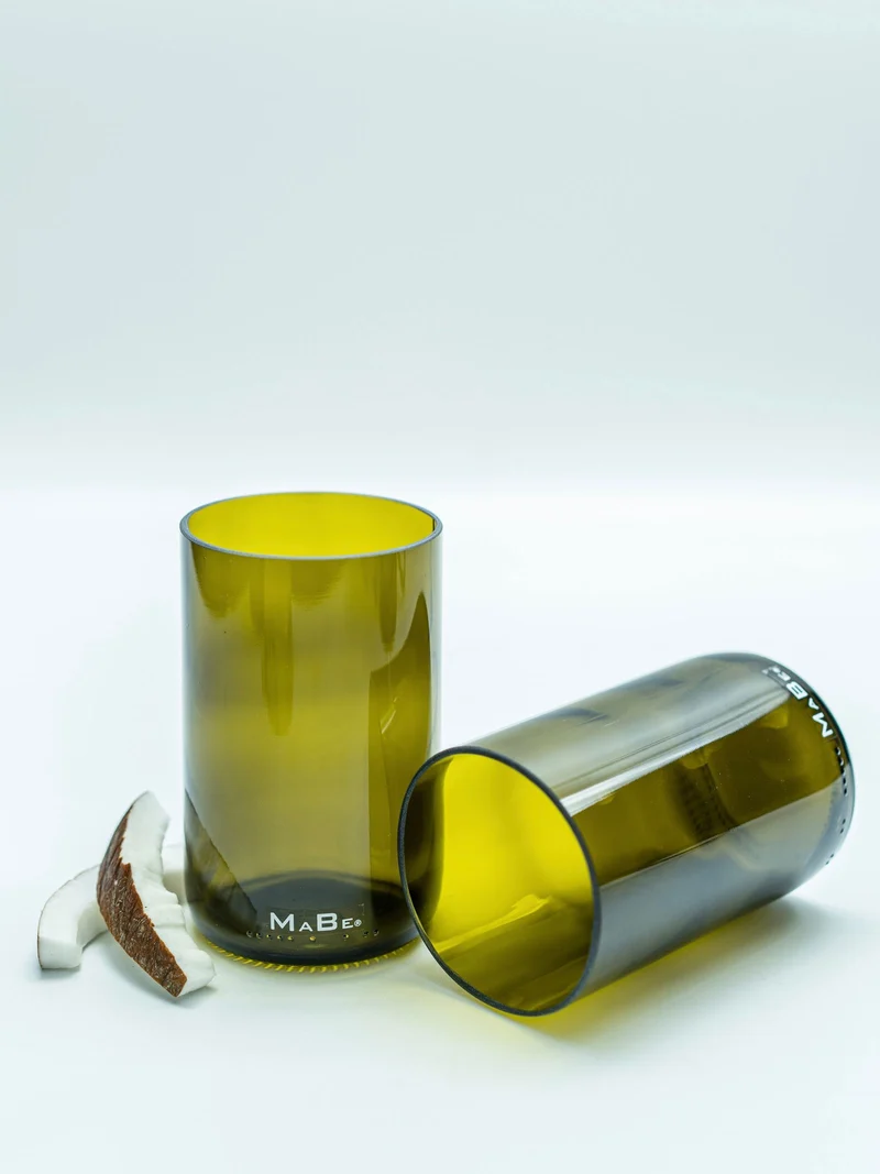 Trink Glas - 350 ml - witzig & nachhaltig, fair YEAH - aus der 0,7l Flasche - B2B