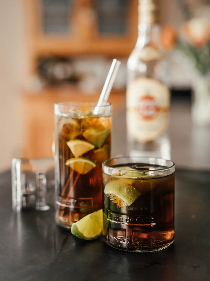 Rum Trink Glas 4er Set - witzige und nachhaltige Geschenkidee