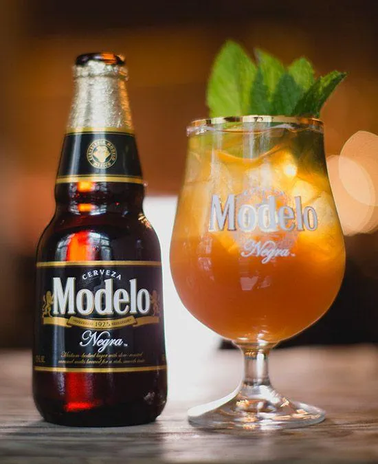 Modelo Mix- Modelo Especial 0,35l & Modelo Negra 0,35l- Entdecke Mexiko