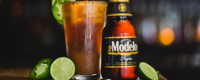 Modelo Negra – Das reichhaltige mexikanische Dunkelbier mit 5,3% Vol.
