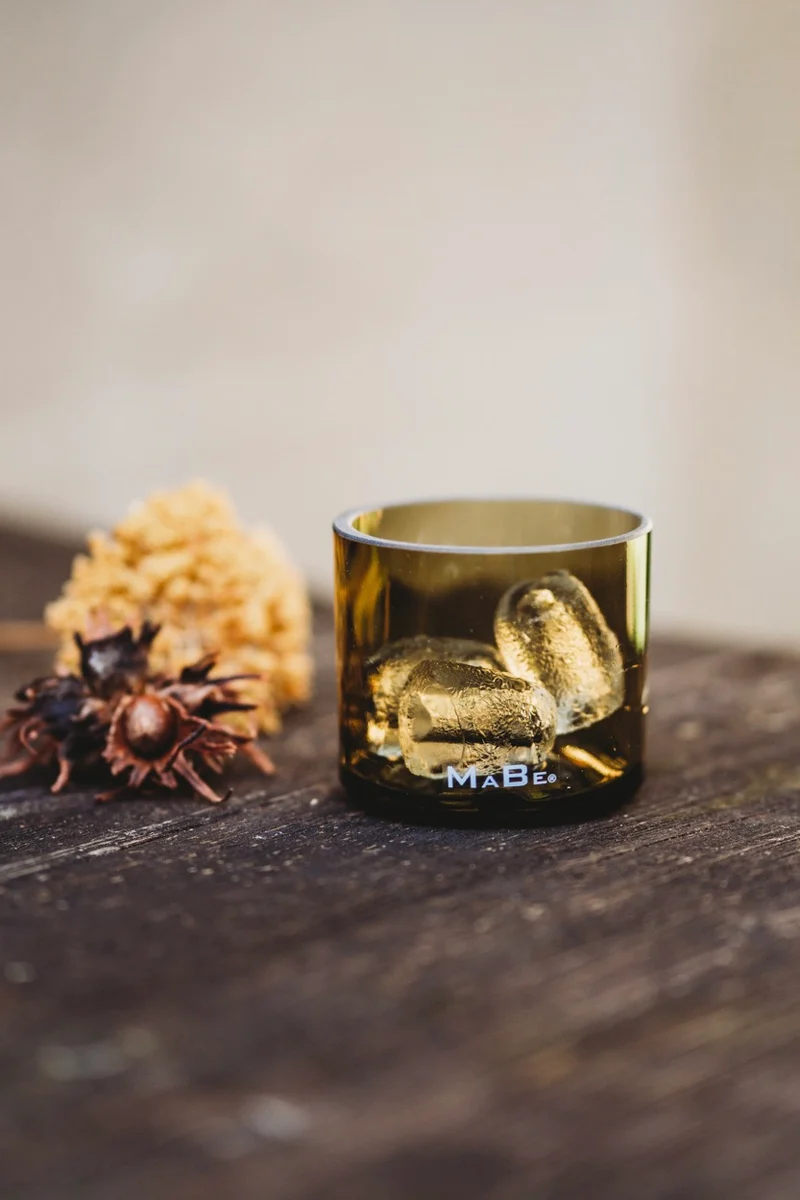 Whisky Glas - in rauchgrau aus dem Unterteil der schottischen Single Malt Faslche