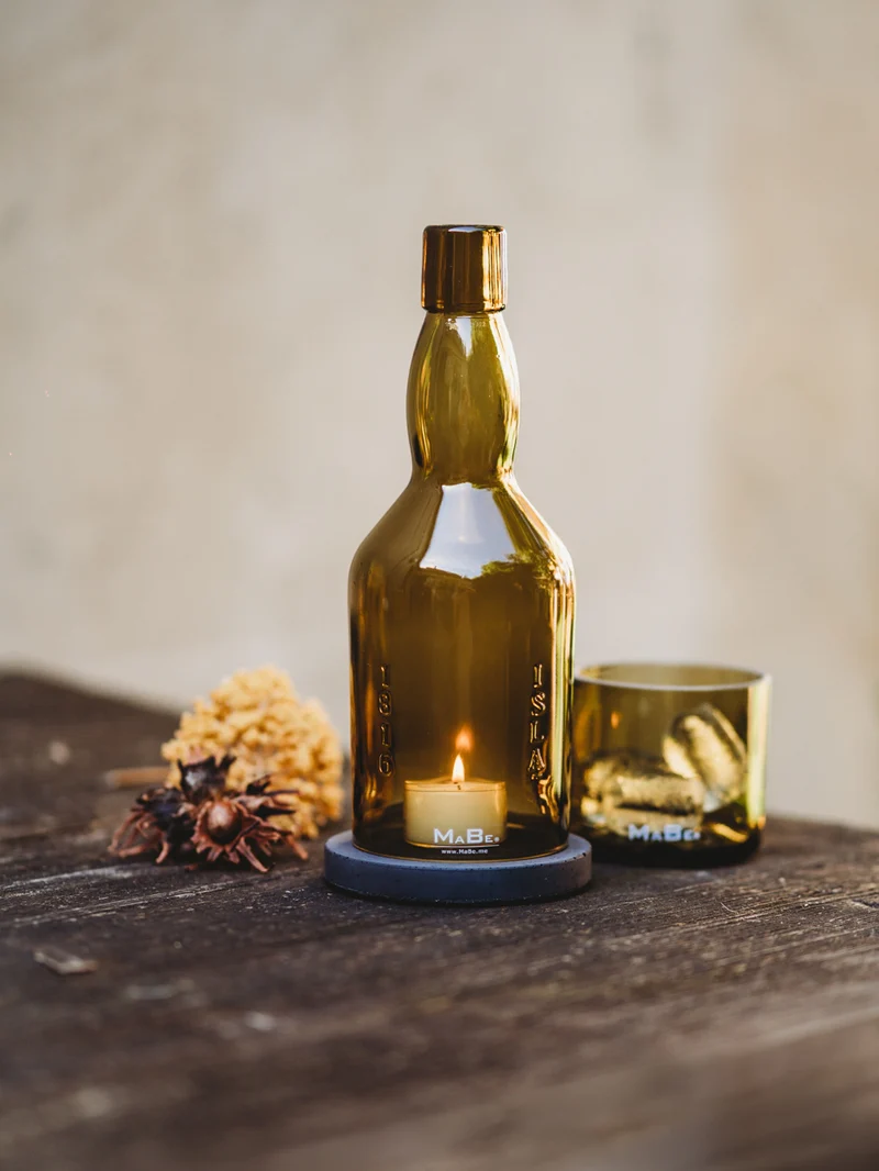 Whisky Glas - in rauchgrau aus dem Unterteil der schottischen Single Malt Faslche