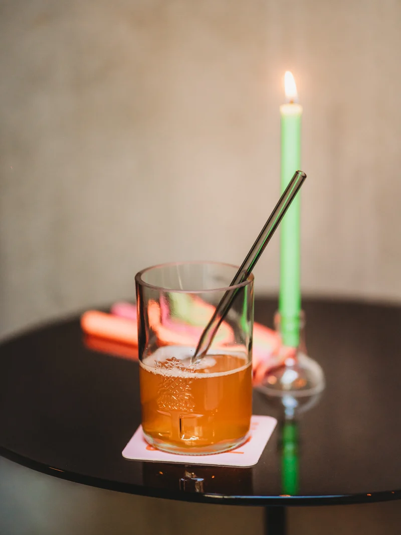 Becher oder Glas aus der grünen Ginflasche 💚 coole & nachhaltige Geschenkidee