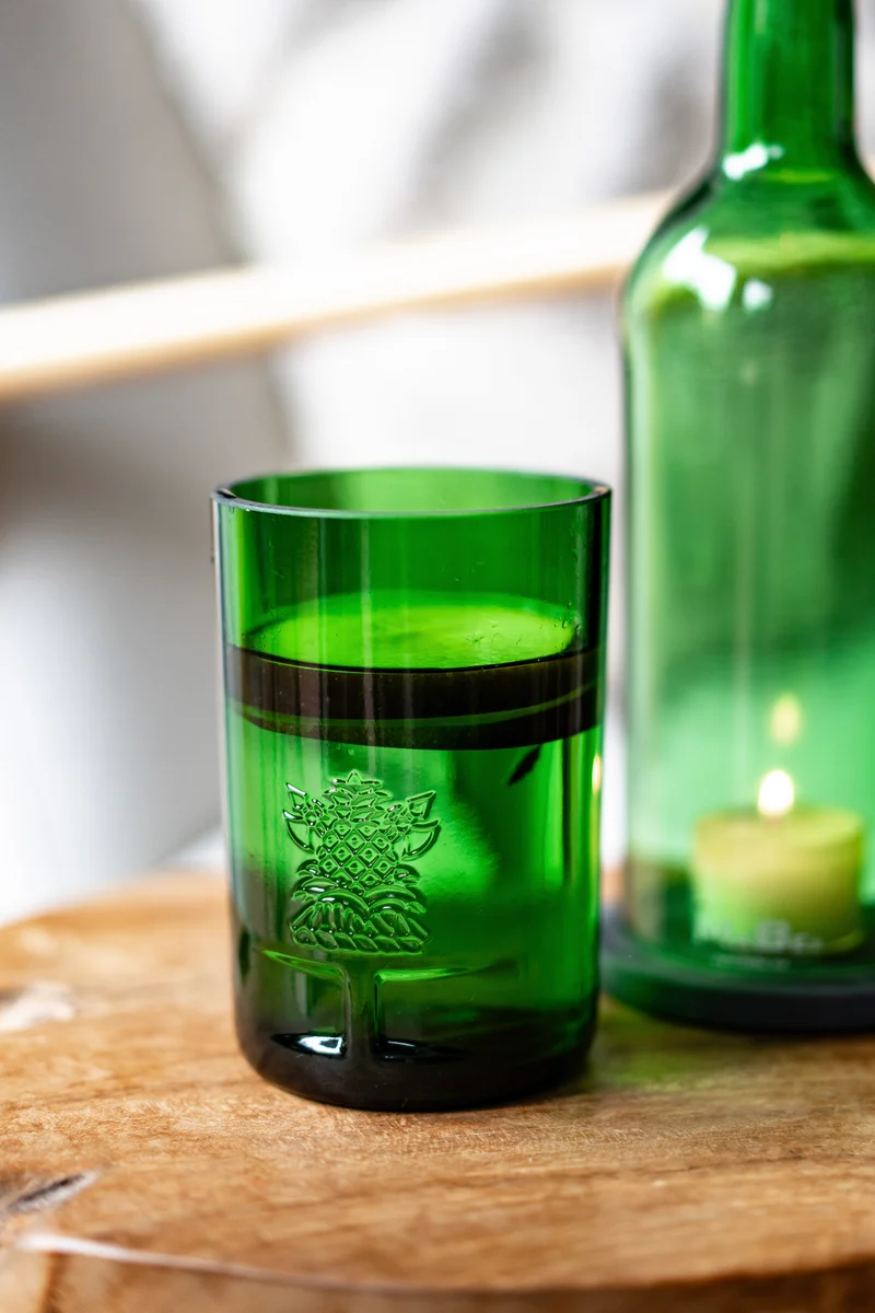 Becher oder Glas aus der grünen Ginflasche 💚 coole & nachhaltige Geschenkidee