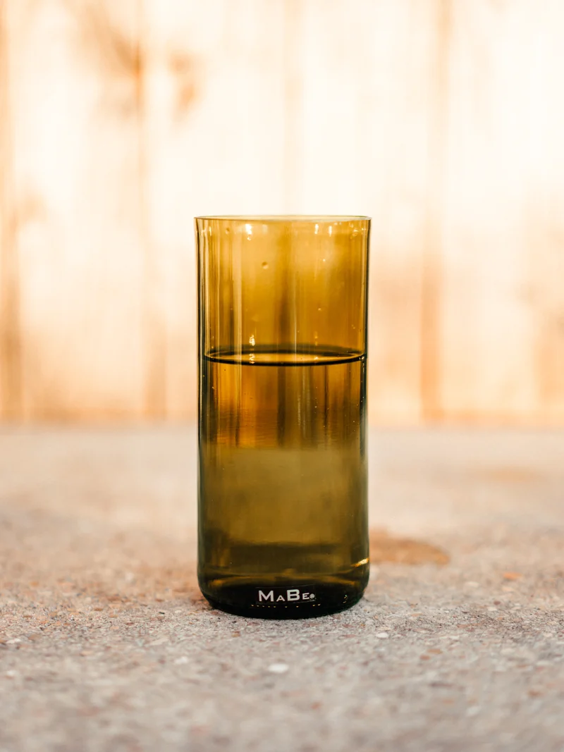 Trink Glas Weinflasche - Cheers, auf die Nachhaltigkeit - aus der 1l Weinflasche