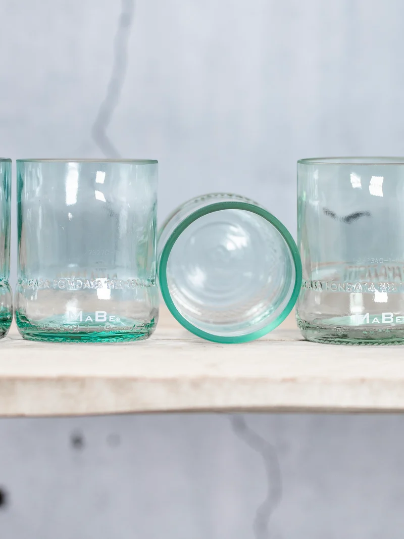 Digestif Glas - cooles Upcycling aus der leergetrunkenen Kräuter Flasche