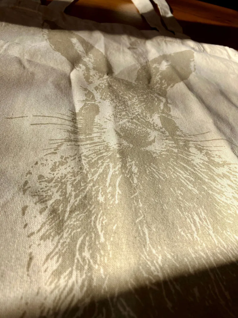 Hase - niedlicher Feldhase auf der Baumwolltasche von Frohstoff