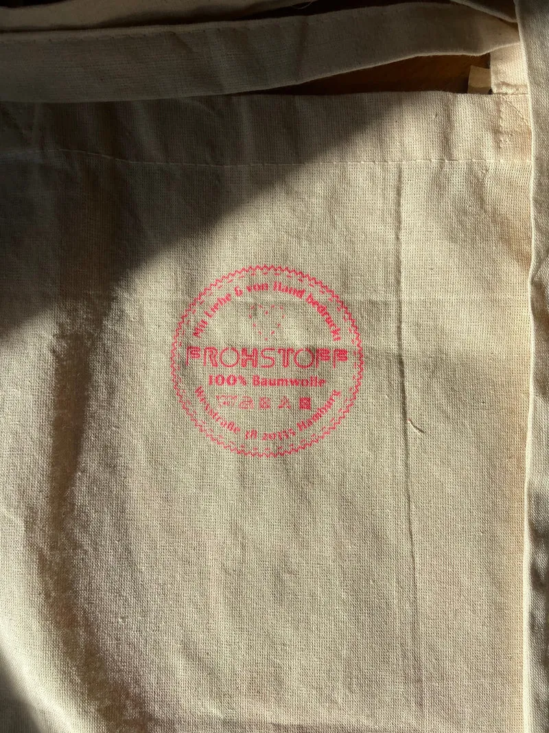 Hase - niedlicher Feldhase auf der Baumwolltasche von Frohstoff