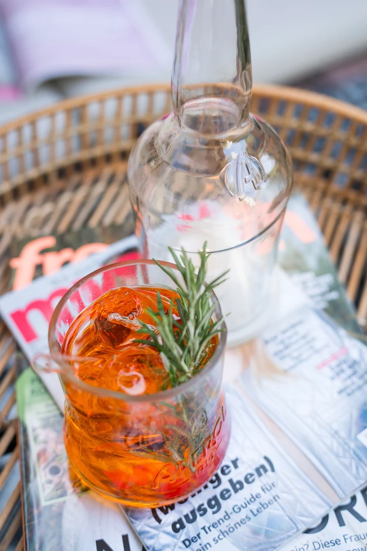 NUR NOCH WENIGE VORRÄTIG ‼️ APEROL HAT EINE NEUE FLASCHE - OHNE DEN SCHRIFTZUG 😳 Aperol Glas - witzig & nachhaltig Upcycling der 1l Flasche