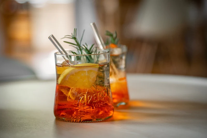 NUR NOCH WENIGE VORRÄTIG ‼️ APEROL HAT EINE NEUE FLASCHE - OHNE DEN SCHRIFTZUG 😳 Aperol Glas - witzig & nachhaltig Upcycling der 1l Flasche